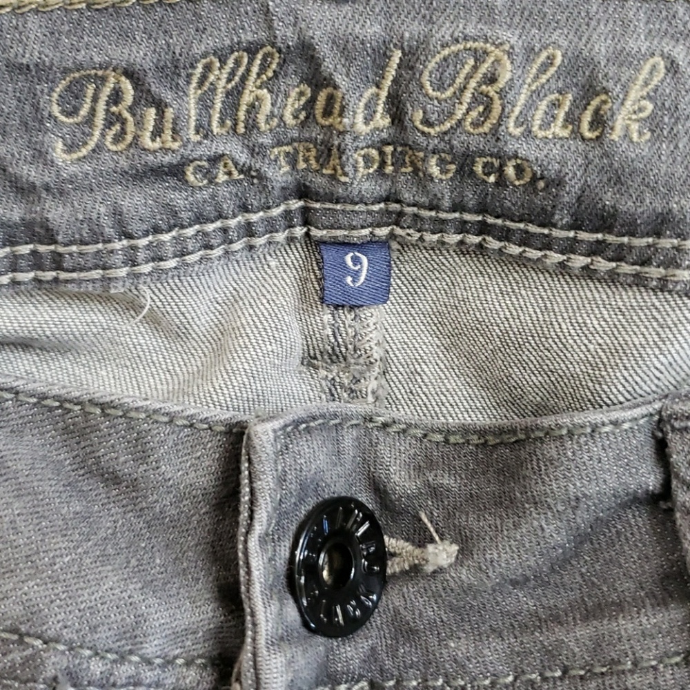 Bullhead Jeans - Picture 4 of 5